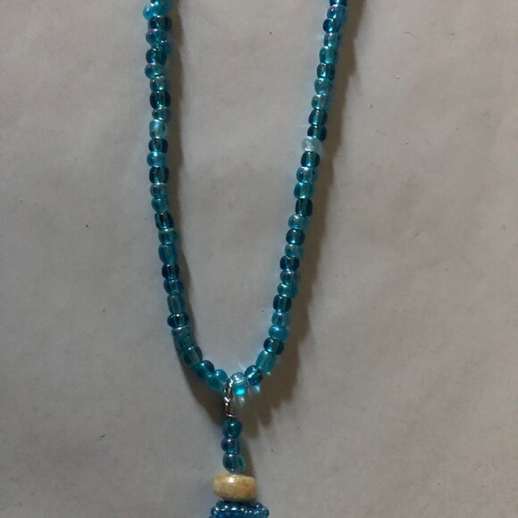 handmade hand beaded bead necklace 17" long - Picture 4 of 8